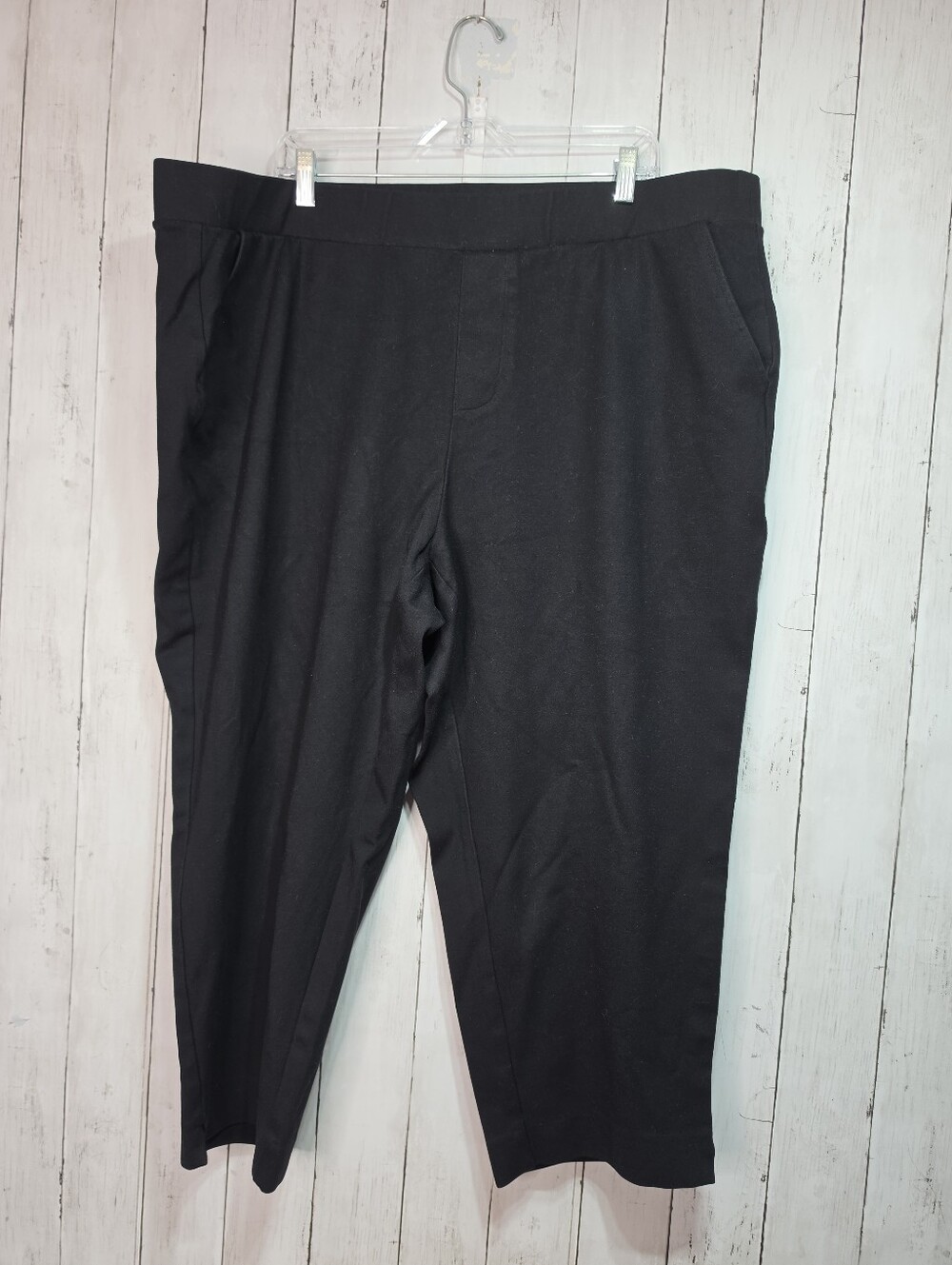 Torrid Women's Black Cropped Pullon Ponte Knit Dress Pants Size 4X Pockets.